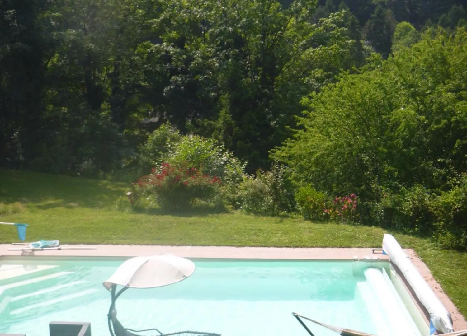 La Douce Parenthese - Uriage - Grenoble - Chamrousse - T2 Avec Piscine Et Jardin Privatif Du 3 Aout Au 24 Aout - Jusqu'A 2 Personnes - Cure Thermale - Bien Situe Pour Les Deplacements Professionnels Saint-Martin-dʼUriage Appartamento